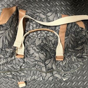 Merona Black and Tan Travel Bag